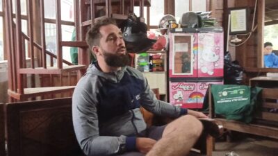 Surganya Petualang, Kisah Kevin Novgel sang Ahli Cyber dari Prancis yang Jatuh Hati Pada Gunung Buthak