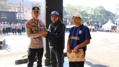 Polresta Malang Kota Beri Penghargaan, dari Atlet Karate hingga Aremania Diapresiasi